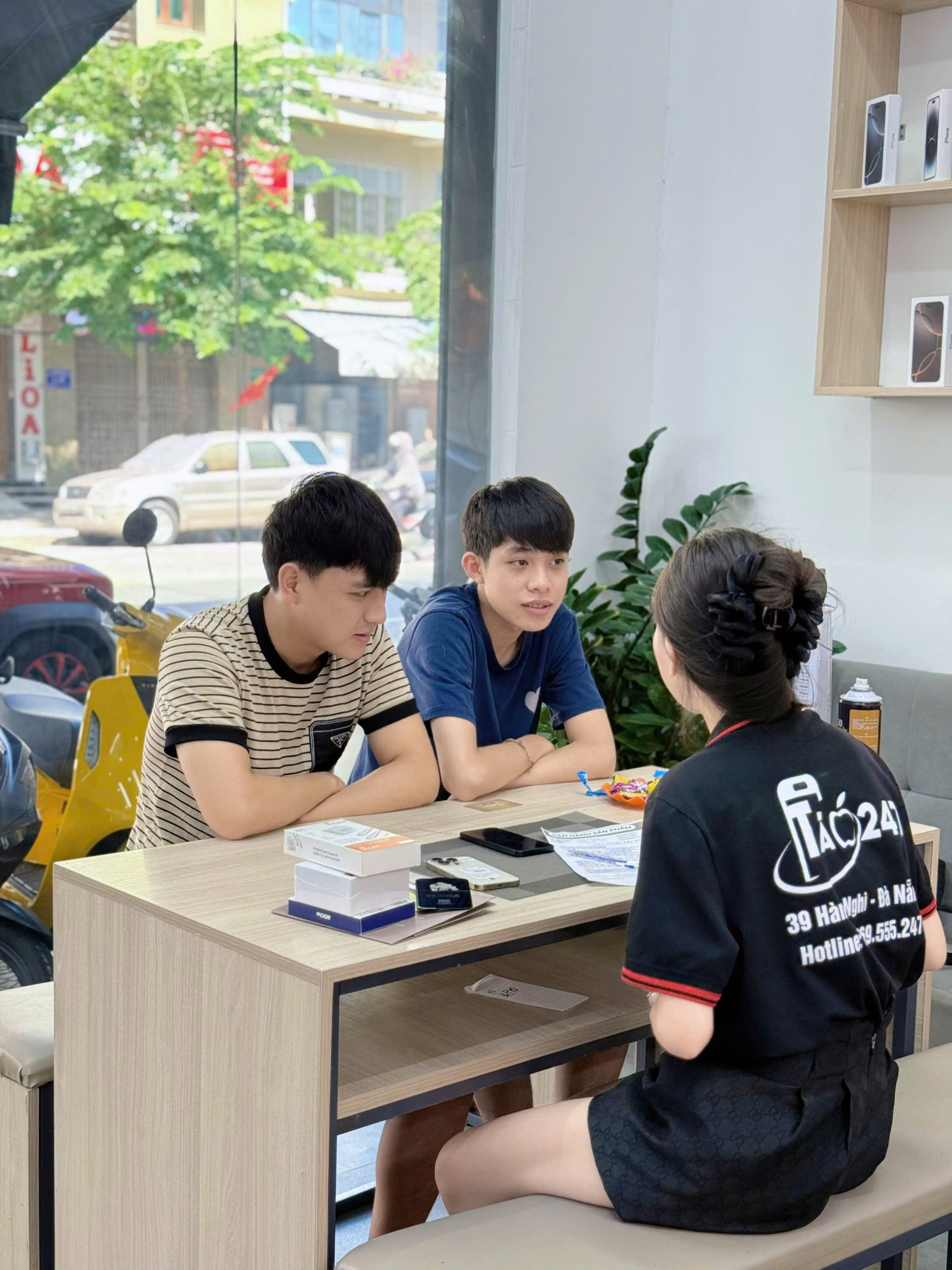 Tư vấn mua iPhone cũ Đà Nẵng tại cửa hàng Táo 247 – uy tín, nhiệt tình