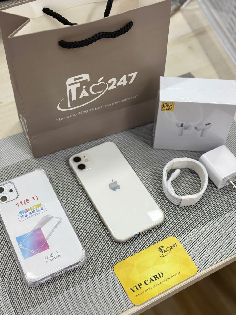 Combo iPhone cũ tặng full phụ kiện tại Táo 247 Đà Nẵng gồm sạc, tai nghe, ốp lưng, hộp đựng