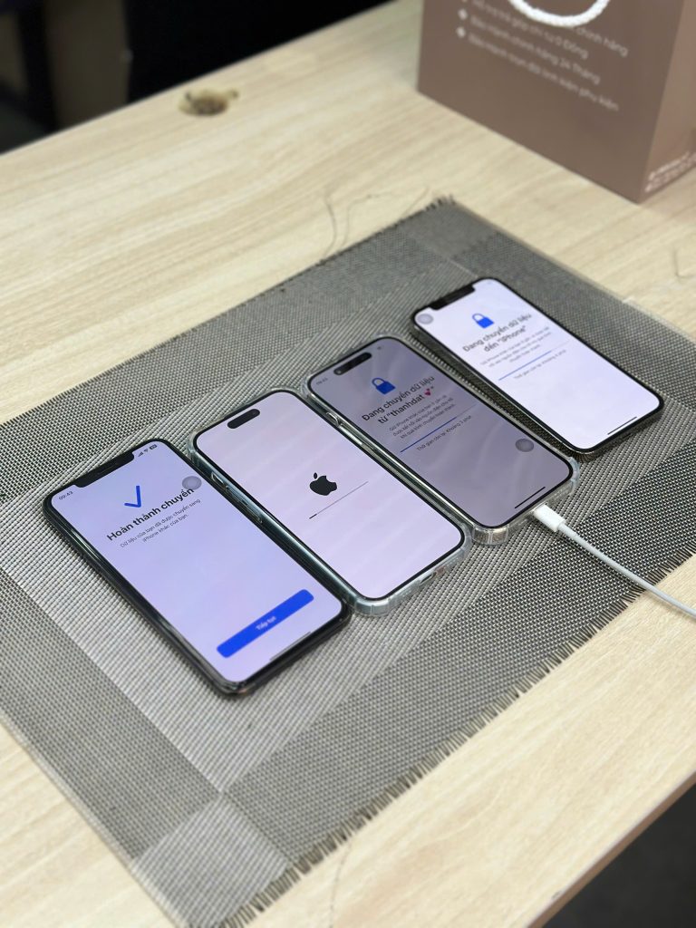 Kiểm tra và chuyển dữ liệu iPhone cũ quốc tế tại cửa hàng Táo 247 Đà Nẵng
