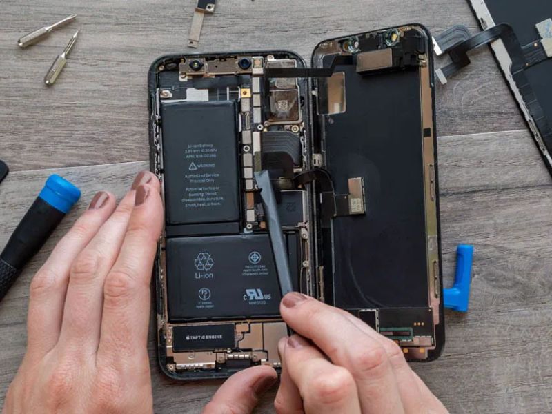 Thay pin iPhone Đà Nẵng lấy liền tại Táo 247 – pin zin chính hãng, bảo hành dài hạn.